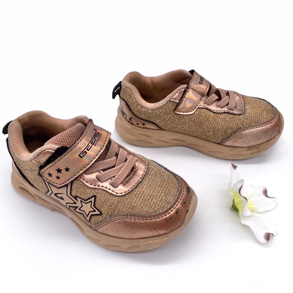 FPC Dream Seek Rose Gold Star Light-Up Sneaker, 8 - Picture 4 of 15